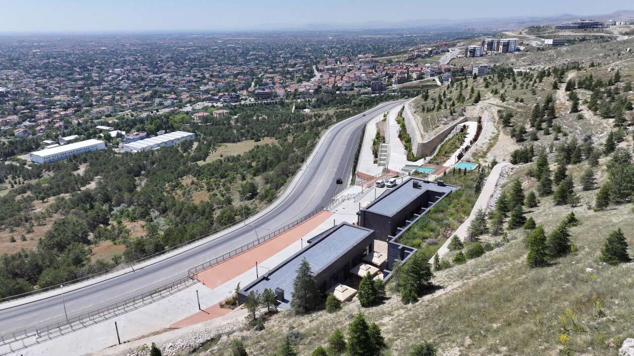 Konya’nın en yüksek ve ünlü noktasına 350 kişilik dev yaşam alanı kuruldu 6